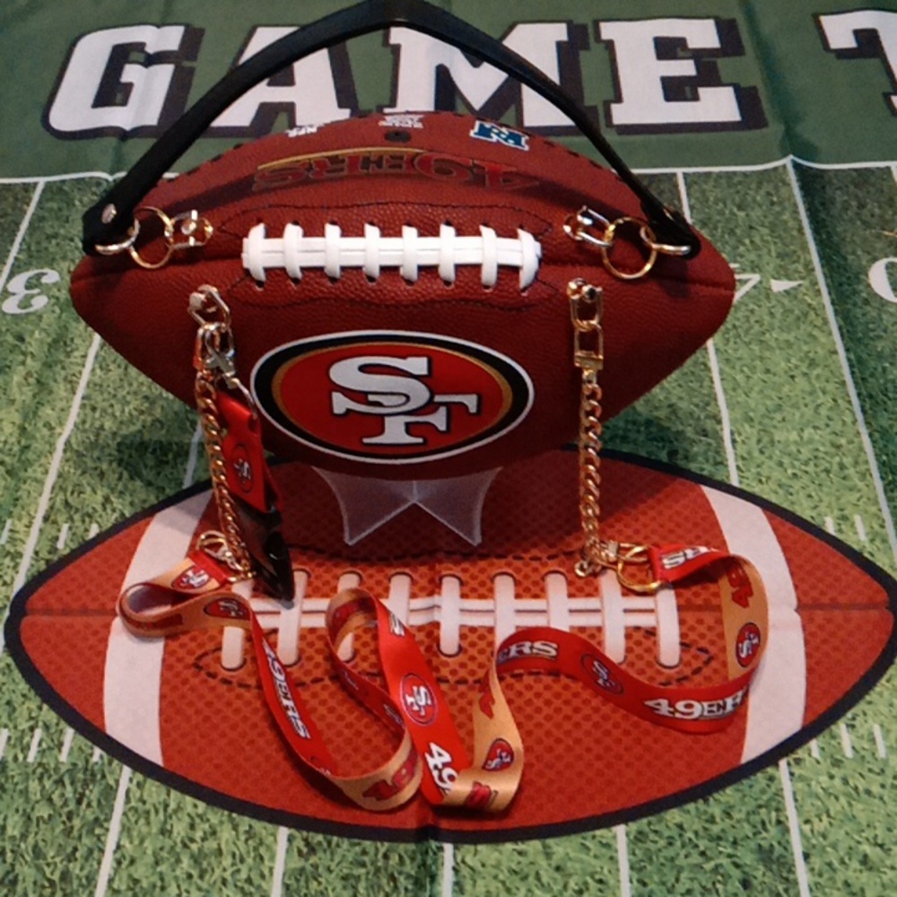 LIMITED EDITION HANDMADE SAN FRANCISCO 49ERS Football Purse ๐ - Picture 4 of 17